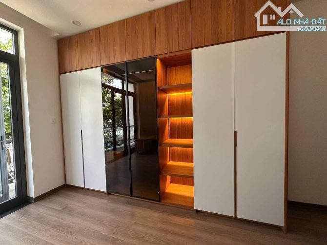 Cho thuê nhà 3 tầng, mặt tiền đường Phan Trọng Tuệ, Hoà Cường Nam, Hải Châu. Giá 25 triệu - 5