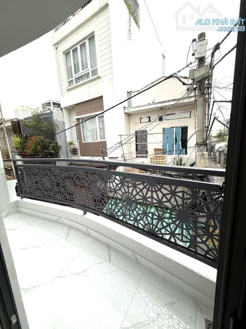 5 Tỷ Sửu Hữu Nhà 40m2 Full Nội Thất - xe hơi đỗ cửa - Ngay khu Him Lam Q7 - 5