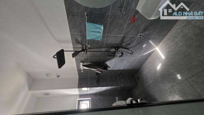 B.Á.N NHÀ THỊ TRẤN ĐAN PHƯỢNG ,NHÀ ĐẸP TRUNG TÂM, TIỆN ÍCH ĐẦY ĐỦ, Ô TÔ GẦN 32M2, 4 TỶ - 5