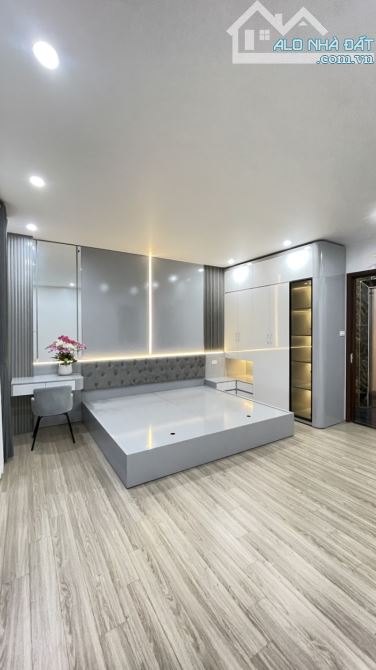 Bán nhà Đàm Quang Trung,Long Biên 6 tầng,40m,mt4.8m lô góc nhỉnh 9 tỷ - 5