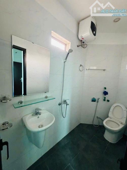 SIÊU HÓT CCMN ĐẠI MỖ LÔ GÓC Ô TÔ ĐỖ CỬA 6 TẦNG THANG MÁY - 5