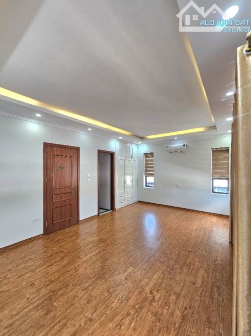 BÁN NHÀ PHỐ NGUYỄN VĂN LINH, LONG BIÊN, NGÕ RỘNG  🏠 LÔ GÓC, 6 TẦNG THANG MÁY, GIÁ 12 TỶ. - 6