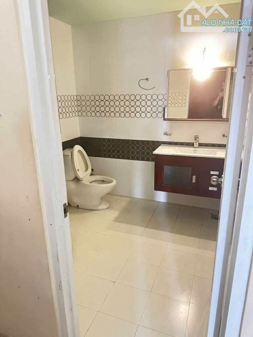 Bán bằng định giá ngân hàng, khu K300, dòng tiền 50tr/tháng, ngang 5 nở hậu - 6