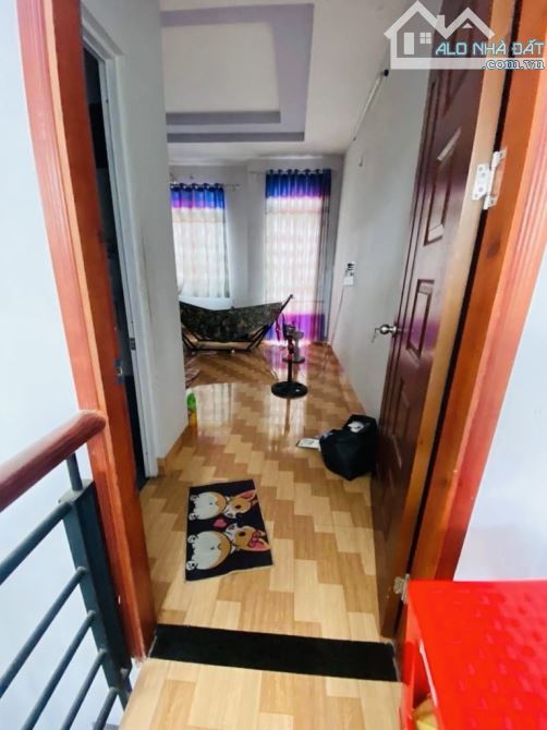 SÁT MẶT TIỀN TỈNH LỘ 10 - 68M2 -HẺM XE 7 CHỖ - NHÀ CÒN MỚI 4 TẦNG - CHỈ 5 TỶ LẺ - 6