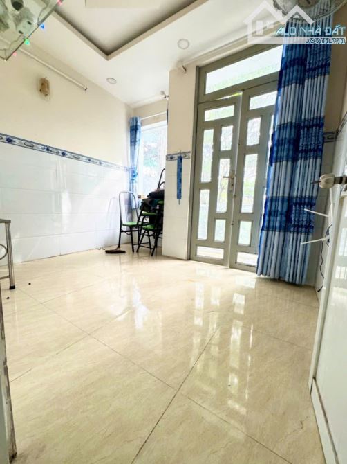 Bán nhà hẻm xe hơi Đào Tông Nguyên, NB, DT 3,5x8m, 3 lầu. Giá 2,36 tỷ - 6