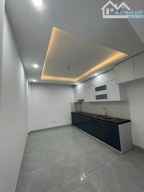 BÁN NHÀ 4 TẦNG – YÊN LŨNG – NGÕ THÔNG Ô TÔ ĐỖ CỬA – GIÁ 5,6 TỶ - 6