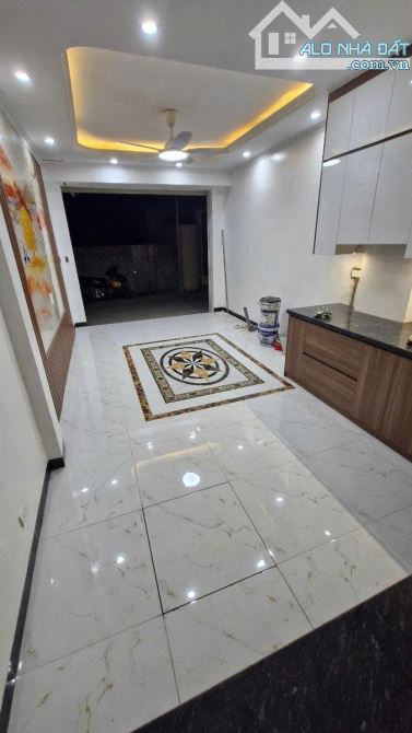 SIÊU PHẨM  NHÀ ĐẸP PHỐ  VÕ QUÝ HUÂN 35M2 X 5 TẦNG THANG MÁY Ô TÔ TRÁNH SỔ ĐỎ - 6