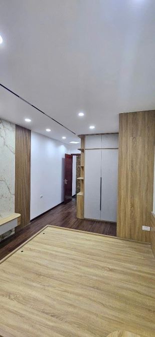 BÁN NHÀ XUÂN THỦY 35m MT 3,5m NGÕ THÔNG KINH DOANH  6 TẦNG 10 TỶ - 6