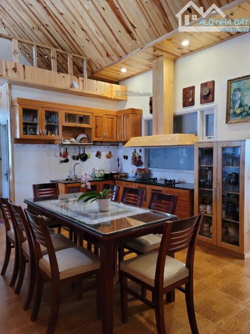 VILLA SÂN VƯỜN _ MANG NÉT CỔ KÍN GẦN HỒ XUÂN HƯƠNG - 6