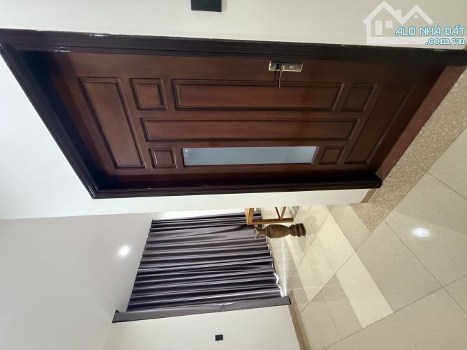 🎉🎉CHÍNH CHỦ GỞI BÁN HOT-HOT NHÀ 3 TẦNG CỨNG NGẮT TRUNG NGHĨA 9, VỊ TRÍ SÁT LÔ GÓC - 7