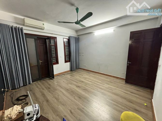 Cho thuê liền kề Văn Quán 75m x 4 tầng thông sàn kinh doanh 26tr - 7