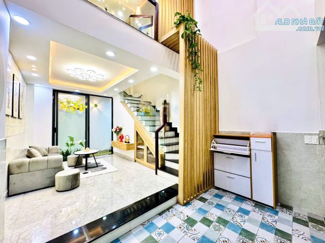 SÁT MT TRẦN CAO VÂN PN - 30M2 - NGANG 4M - 5 TẦNG CHỈ 6 TỶ HƠN - 7