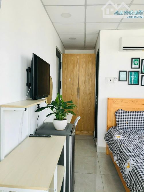 Tòa nhà CHDV Q3 cách MT 1 căn. DT 8x15m, 7 tầng thang máy - 7