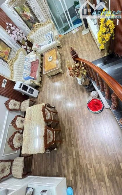 NHÀ ĐẸP 100M² x 4 TẦNG, MẶT TIỀN ĐƯỜNG, TNP.A QUẬN 9 gần LÊ VĂN VIỆT - 7
