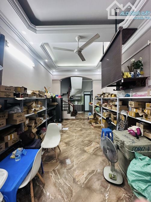 Bán Nhà Giá Tốt – Vị Trí Đắc Địa Phố Mạc Thị Bưởi – Tiện Ích Đầy Đủ- 44M2 - 5 Tầng - 7