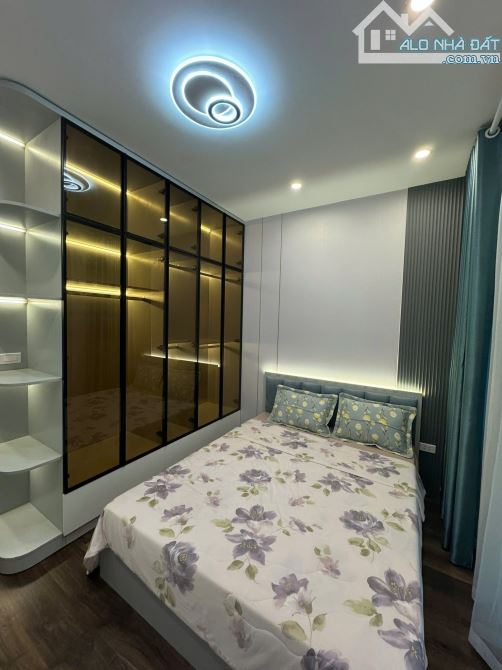 BÁN NHÀ ĐƯỜNG KHƯƠNG HẠ. 40M2 - 5 TẦNG. GẦN Ô TÔ TRÁNH. - 7