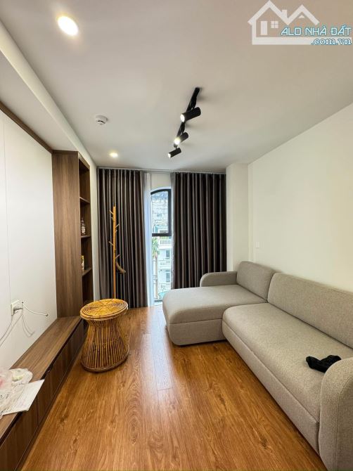 BÁN GẤP NHÀ PHỐ NHẬT CHIÊU LẠC LONG QUÂN TÂY HỒ 80M 7 TẦNG THANG MÁY VIEW HỒ OTO TRÁNH 5M - 7