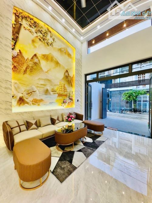 🔹 Siêu phẩm nhà 1 trục Tham Lương – 4x16m – Thang máy – 7PN – Full nội thất cao cấp - 7