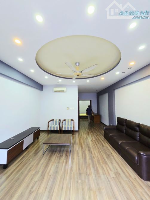 Q2 - BÁN NHÀ ĐẸP HẺM XE HƠI GẦN LÊ VĂN THINH - 105M2- 4 TẦNG, 4PN - CHỦ TẶNG NỘI THẤT - 7