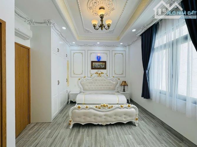 CĂN HỘ DỊCH VỤ  4 TẦNG DÒNG TIỀN 1 TỶ/ NĂM - 169M2 – NGANG 8M - GIÁ 20 Tỷ - 8