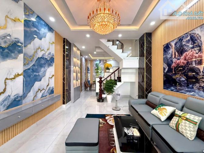 NHÀ ĐẸP TÔ NGỌC VÂN – THẠNH XUÂN 24 – 3 TẦNG – ĐƯỜNG Ô TÔ THÔNG – CHỈ 5.32 TỶ - 8