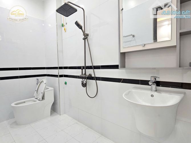Chính chủ bán nhà độc lập Trần Nguyên Hãn. 64m2 3 ngủ khép kín - 8