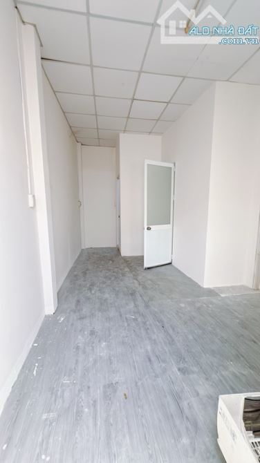 NHÀ 2 TẦNG TẠI TÔN ĐẢN F15 - CÁCH HXH 100m - HẺM 3m THÔNG THOÁNG SẠCH SẼ - 8