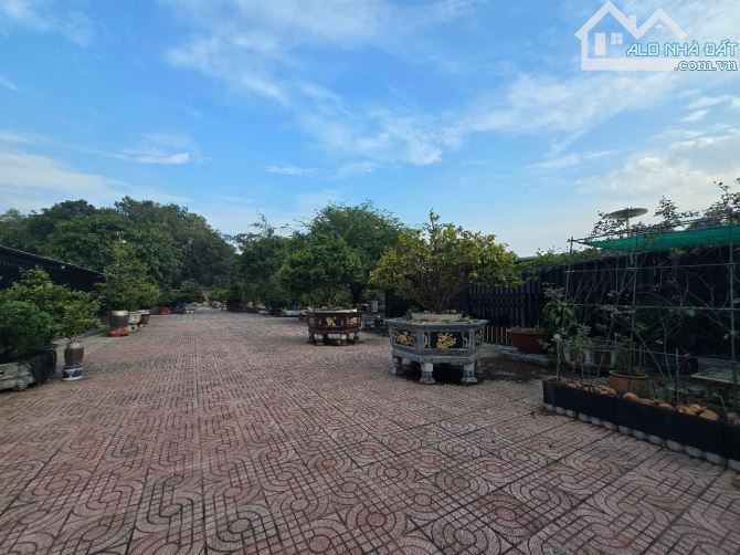 Định Cư Nước Ngoài Bán Nhà Mặt Tiền Ngay Cầu Nhơn Trạch Đồng Nai Dt: 3045m2 -Chỉ 8triệu/m2 - 8