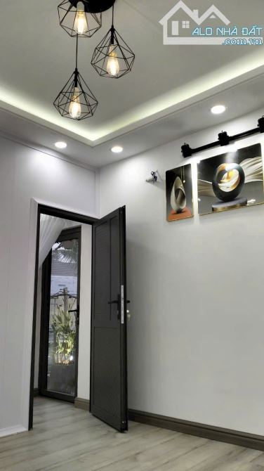 ☆☆BÁN NHÀ TRỆT LẦU MỚI TUYỆT ĐẸP - CÁCH Đ.NGUYỄN THÔNG CHỈ VÀI BƯỚC CHÂN   - Giá cực iu: 9 - 8