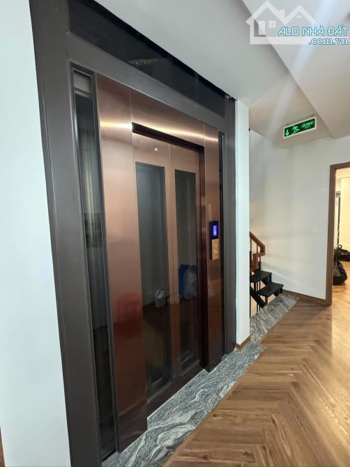 BÁN GẤP NHÀ PHỐ NHẬT CHIÊU LẠC LONG QUÂN TÂY HỒ 80M 7 TẦNG THANG MÁY VIEW HỒ OTO TRÁNH 5M - 8