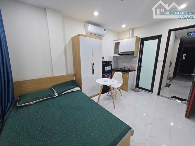 BÁN TÒA CCMN 29 PHÒNG QUAN HOA  CẦU GIẤY 90m MT 6m 7 TẦNG THANG MÁY 27 TỶ - 8