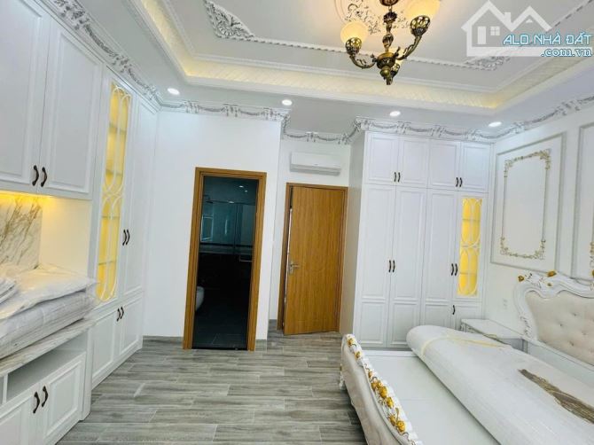 CĂN HỘ DỊCH VỤ  4 TẦNG DÒNG TIỀN 1 TỶ/ NĂM - 169M2 – NGANG 8M - GIÁ 20 Tỷ - 9
