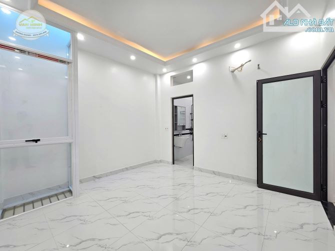 Chính chủ bán nhà độc lập Trần Nguyên Hãn. 64m2 3 ngủ khép kín - 9