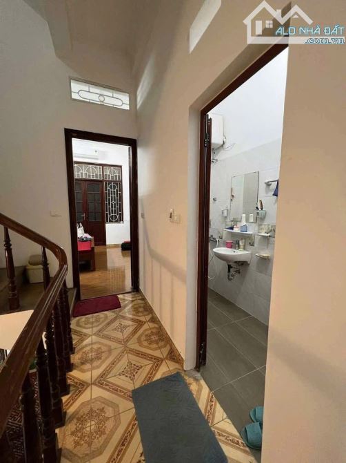 Hoàng Cầu, diện tích 47/50mT2,  4tầng , MT  4.4 m, giá17 tỷ, Đống Đa - 9