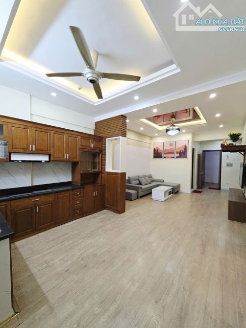 CẦN BÁN căn hộ đẹp đầy đủ nội thất, lô góc view thoáng, tầng đẹp gần CV CẦU GIẤY - 9