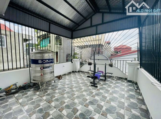 Bán nhà 3 tầng đl gốc dân Hồ Sen, Lê Chân 52m giá chỉ 3,x tỷ - 9