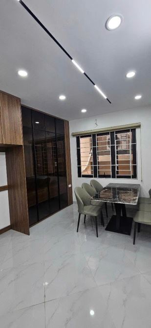 BÁN NHÀ XUÂN THỦY 35m MT 3,5m NGÕ THÔNG KINH DOANH  6 TẦNG 10 TỶ - 9