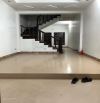 Cho thuê nhà Láng Hạ - Đống Đa DT 65m x 3 tầng, sân rộng, ngõ ôtô giá thuê 16tr/th