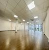 Cho thuê nhà 5 tầng phố. Trần Thái Tông – 90m², MT 4m, giá 50tr/