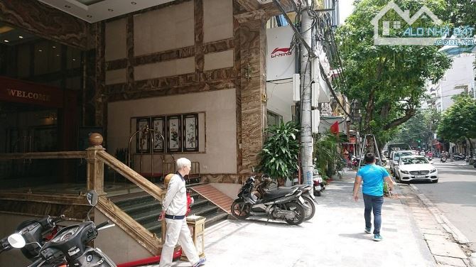 Bán Nhà mặt phố Hàng Bông - 200m ra Hồ Hoàn Kiếm - 396m2 - Mặt tiền 14.5m - Giá 316 tỷ