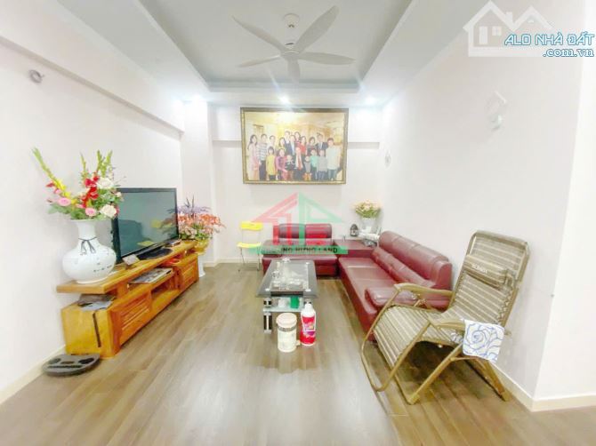 Bán căn hộ 2 ngủ chung cư N03T8 Ngoại Giao Đoàn,Bắc Từ Liêm chỉ 7 tỷ