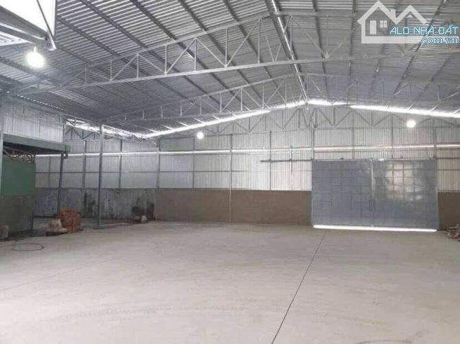 Cho thuê kho 300 m2 gần chợ An Thới 10 triệu