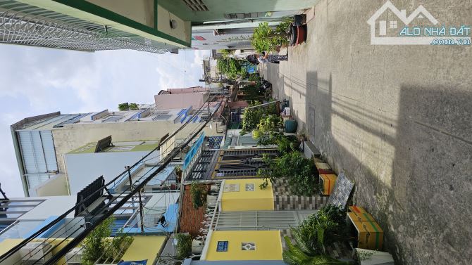 NHÀ ĐẸP VỊ TRÍ Q4 ĐẸP Mặt Tiền  ĐÚC 4T NGANG 3.7 X 16 M - 17