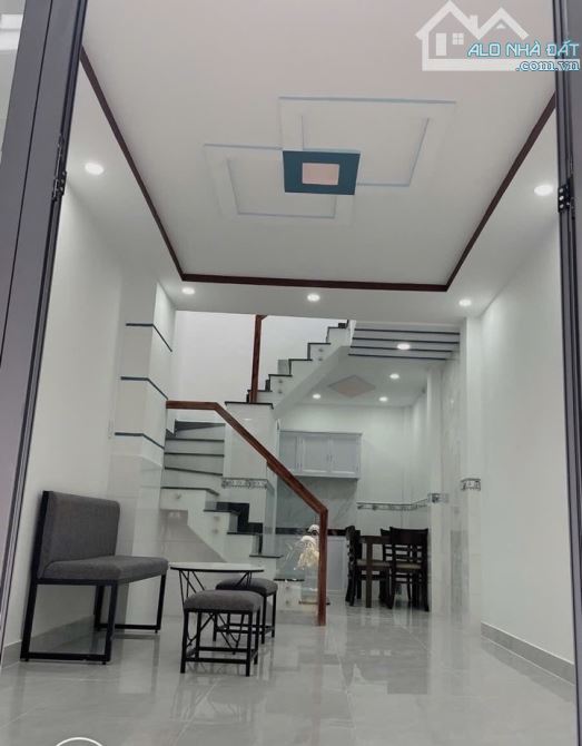 3,1 tỷ, bán nhà Bình Tân, 24m2, 2 tầng, sổ riêng, dtsd 48m2, 2 PN. TL