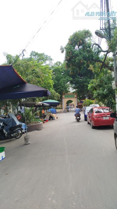 Ngay ngã 5 Hà Trì, 5 tầng thang máy, an sinh đỉnh cao.