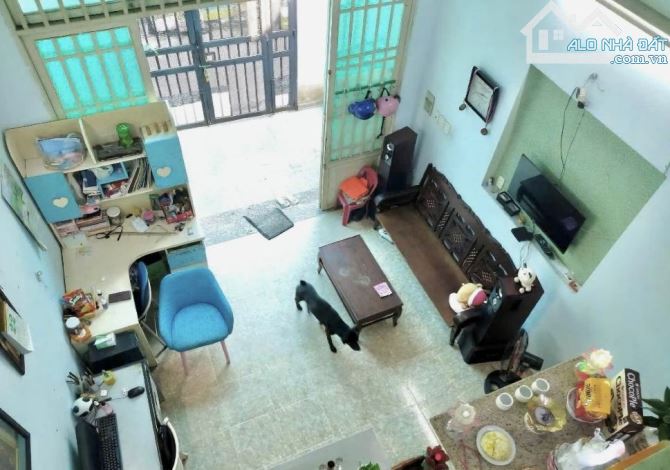 4,7 tỷ bán nhà Bình Tân, dt 64 m2, 4x16m, sổ hồng hoàn công