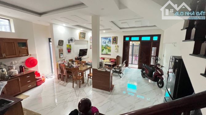 🏡🏡🏡Bán Nhà 1 Trệt 2 Lầu Hẻm 2 Oto Tránh Nhau Nguyễn Bỉnh Khiêm 72M2 (5.8x9)- Giá: 6.9Tỷ