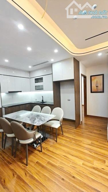 BÁN CHUNG CƯ CAO CẤP KHU ĐÔ THỊ CẦU GIẤY – TRẦN THÁI TÔNG - 3 NGỦ - 120M - 9,3 TỶ