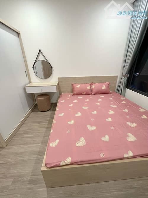 Bán chung cư 3 ngủ Thành phố giao lưu Phạm Văn Đồng 5.1 tỷ.