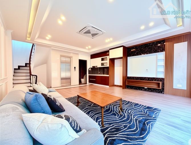 Bán nhà Khuất Duy Tiến, nhà đẹp mộng mơ, 8 tầng thang máy, ô tô đỗ cửa, 48m2, hơn 16 tỷ